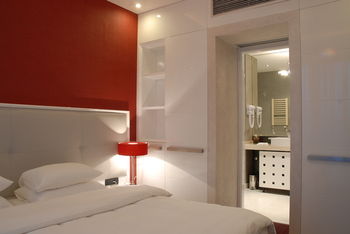 Crystal Hotel Belgrade