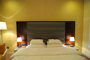 Crystal Hotel Belgrade