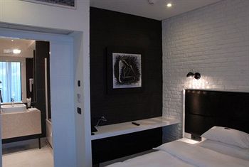 Crystal Hotel Belgrade