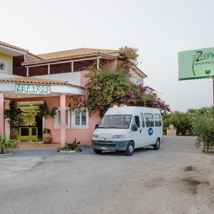 Hotel Ecoresort Zefyros Hotel (Zakynthos Cr) cazare Zakynthos Town