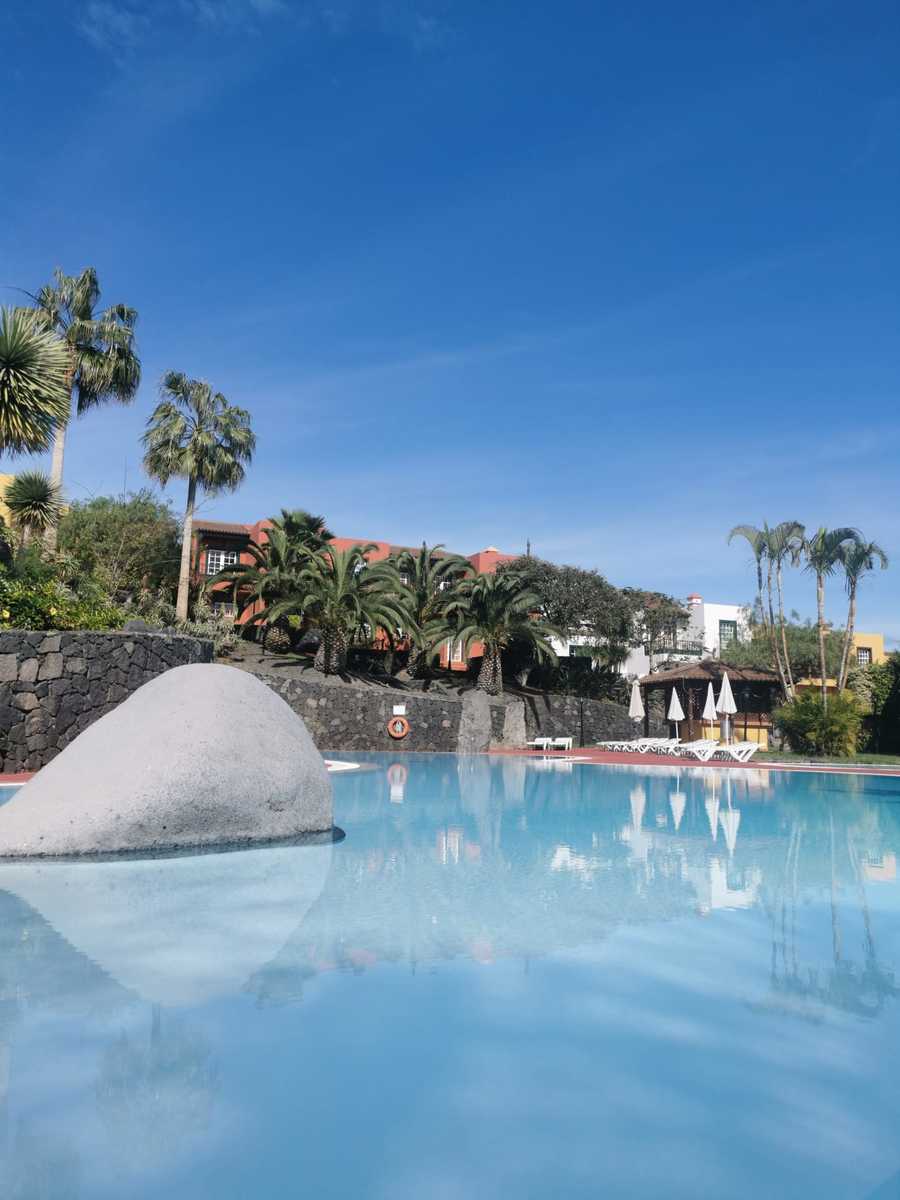 Hotel Apartamentos Oasis San Antonio