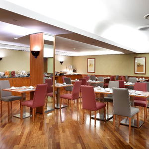 Hotel Exe Majestic cazare Napoli