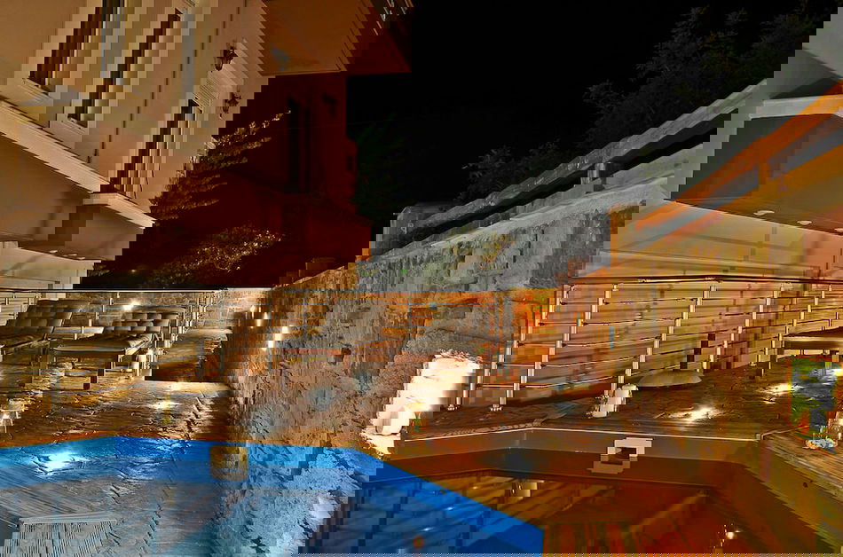 Primary image
