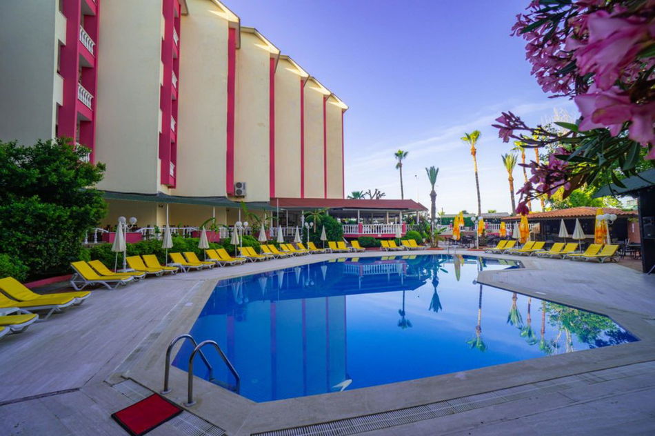 Bieno Club SVS Outdoor Pool