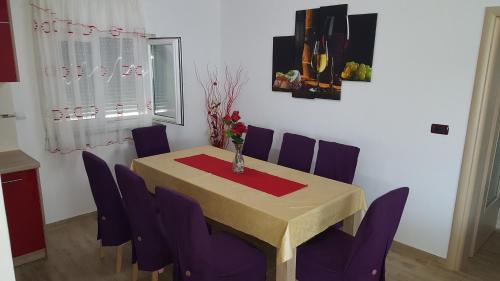 Hotel Apartment Rose A2 3 Br Apts