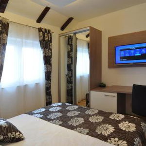 Hotel Deluxe Apartments & Rooms Sarella cazare Split
