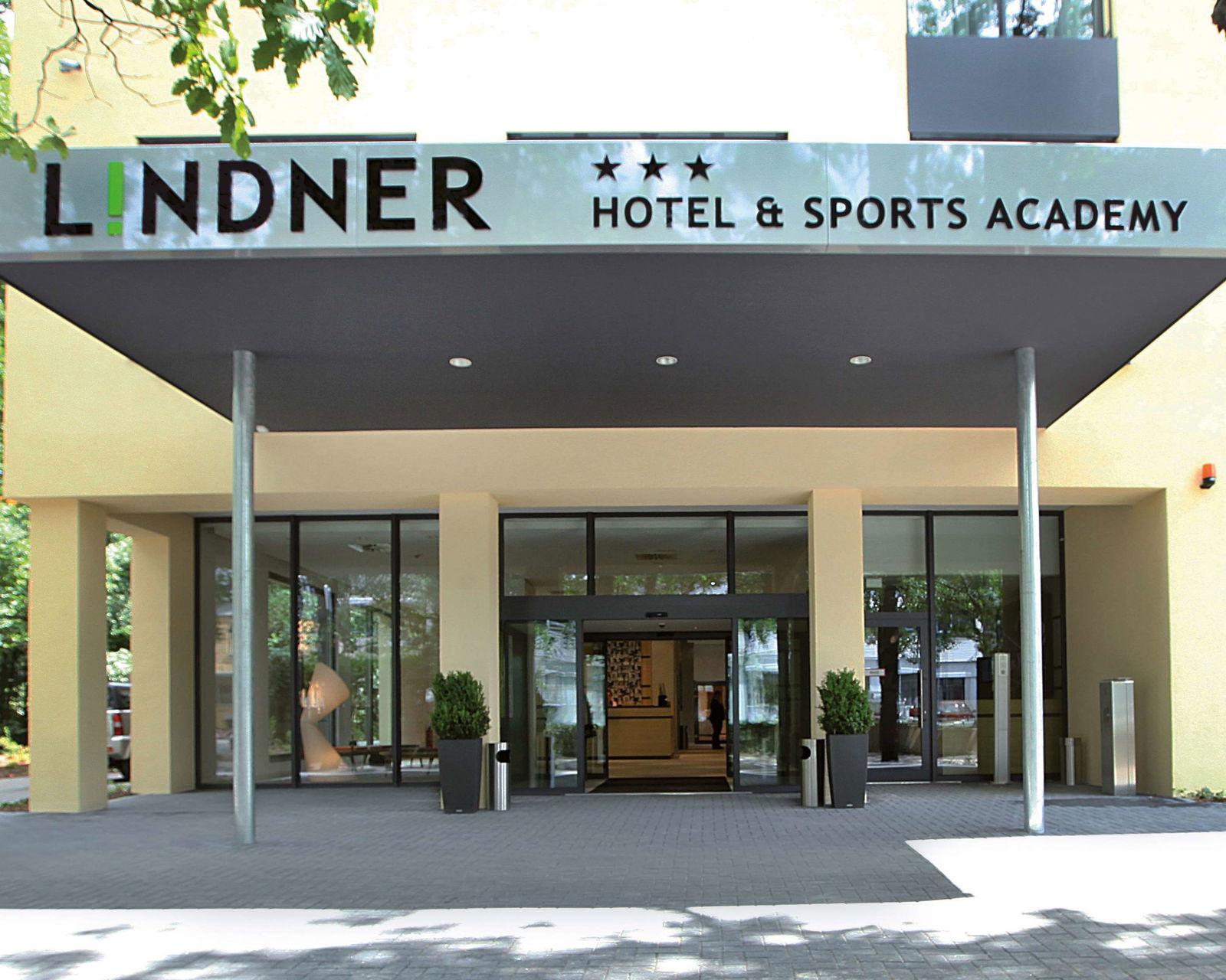 Lindner Hotel Frankfurt Sportpark Exterior
