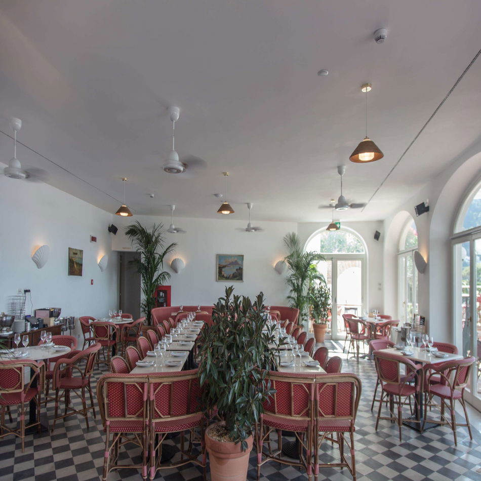 Il Capri Hotel Restaurant