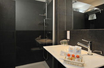3800458-globales-acis-galatea.jpg
