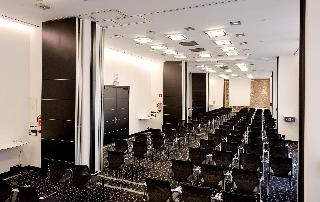 2618972-hilton-madrid-airport.jpg
