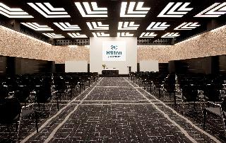2618990-hilton-madrid-airport.jpg