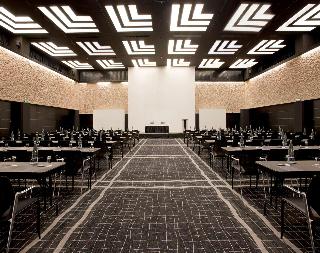 2619033-hilton-madrid-airport.jpg