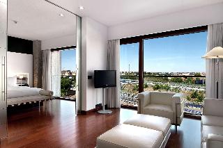 2619207-hilton-madrid-airport.jpg