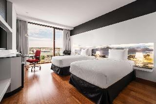 2620041-hilton-madrid-airport.jpg