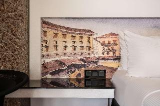 2620152-hilton-madrid-airport.jpg