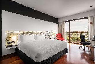 2620173-hilton-madrid-airport.jpg