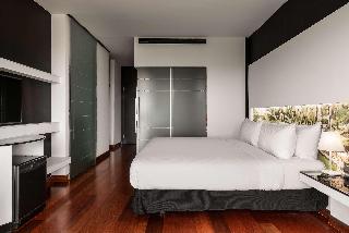 2620212-hilton-madrid-airport.jpg
