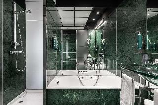 2620231-hilton-madrid-airport.jpg