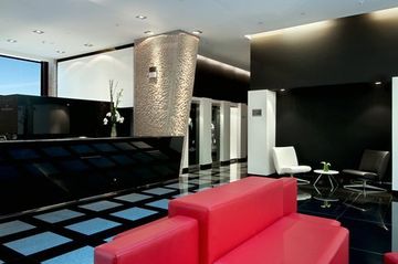 3917754-hilton-madrid-airport.jpg