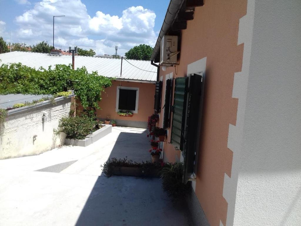 Hotel Apartments Odrina