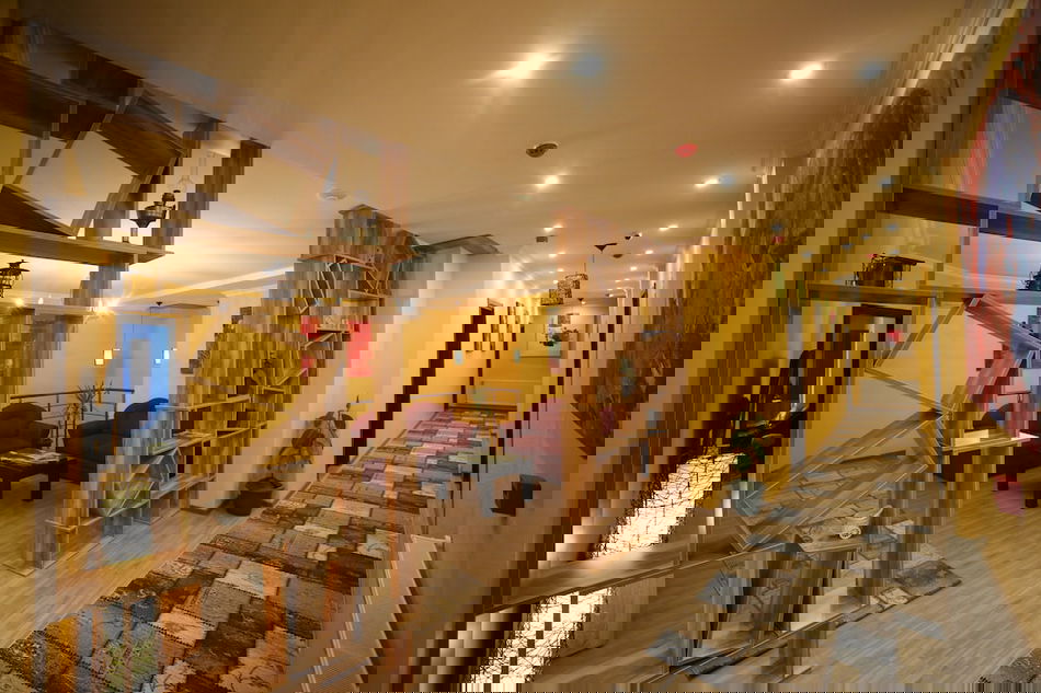 Primary image