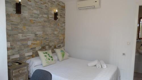 Hotel Hostal La Paloma I