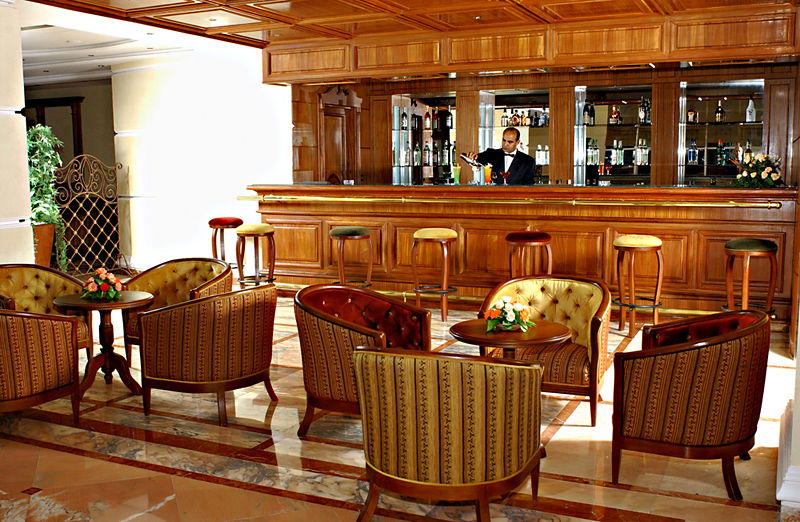 Le Zenith Hotel & Spa Bar