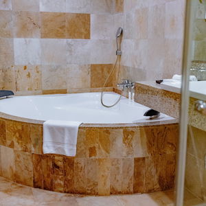 Sejur Crown Regency Courtyard Resort vacanta Boracay Island