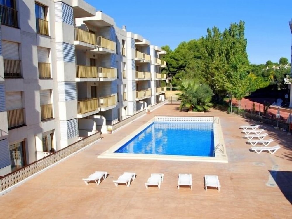 Hotel Apartamentos Pins Marina 24