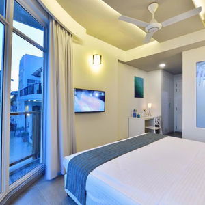 Sejur Velana Beach Hotel Maldives vacanta Maldive