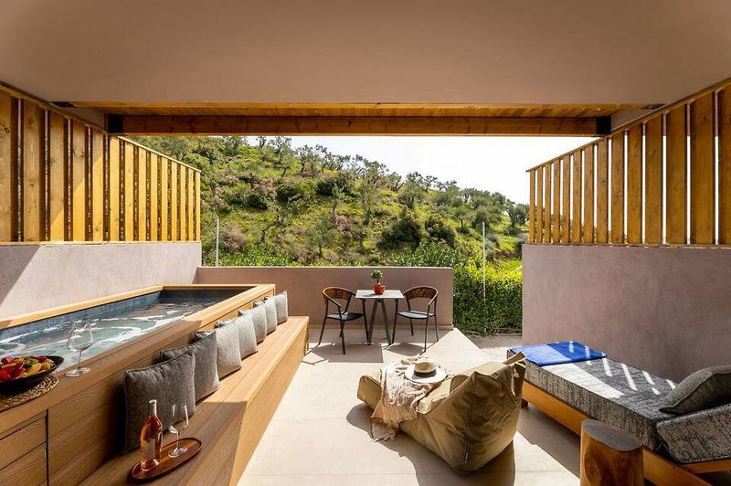 Hotel Skiathos Avaton Suites And Villas