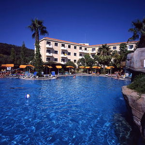 Hotel Narcissos Waterpark Resort cazare Protaras