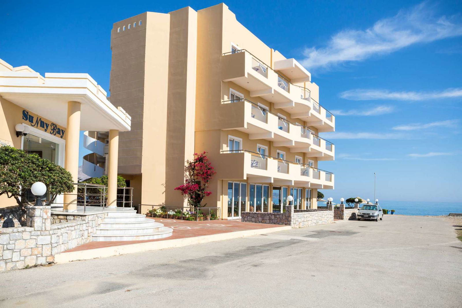 Hotel Sunny Bay