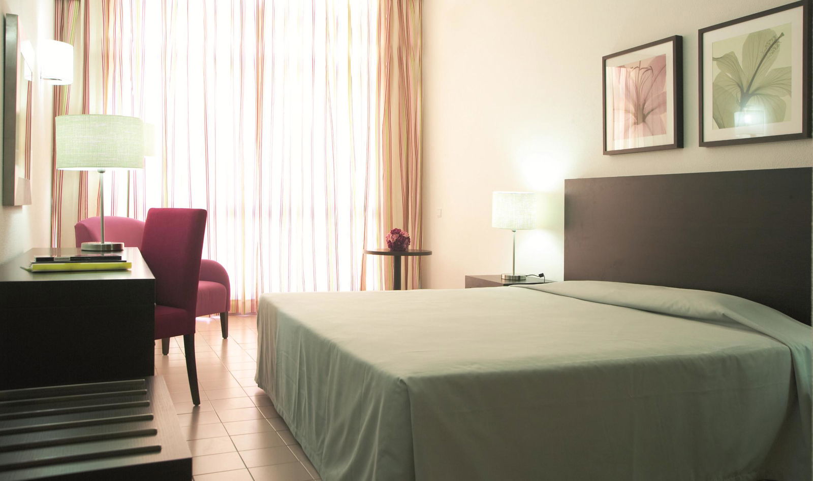 Torre Praia Room Example
