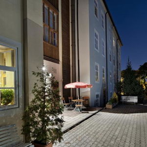 Sejur Ea Hotel Jeleni­ Dvur vacanta Praga