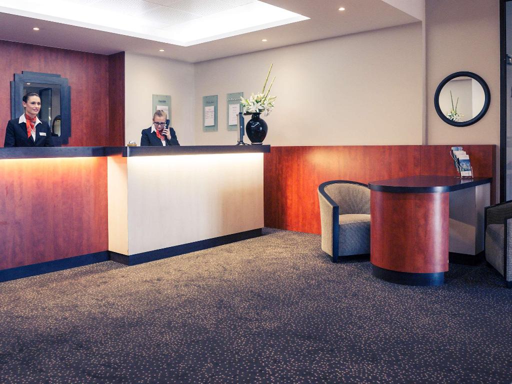 Hotel Mercure Maurepas Saint Quentin