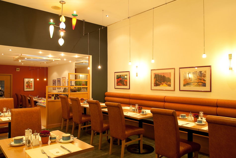 Favored Hotel Plaza Frankfurt Restaurant