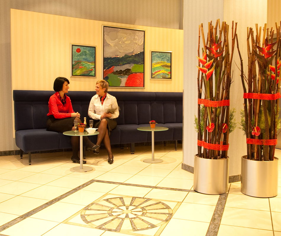Favored Hotel Plaza Frankfurt