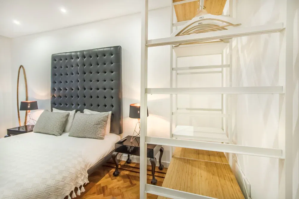 Lisbon Metropolitan Flat