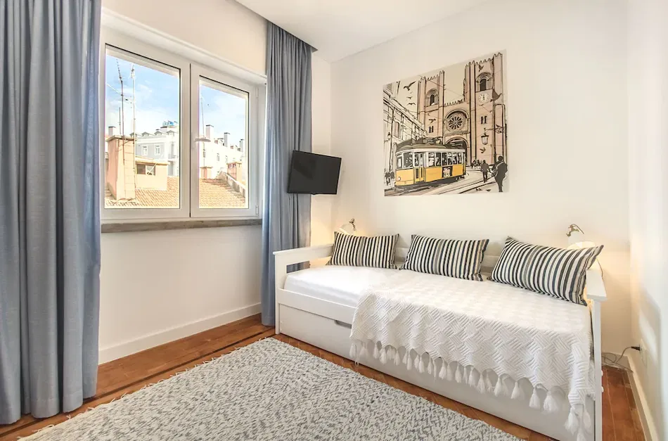 Lisbon Metropolitan Flat