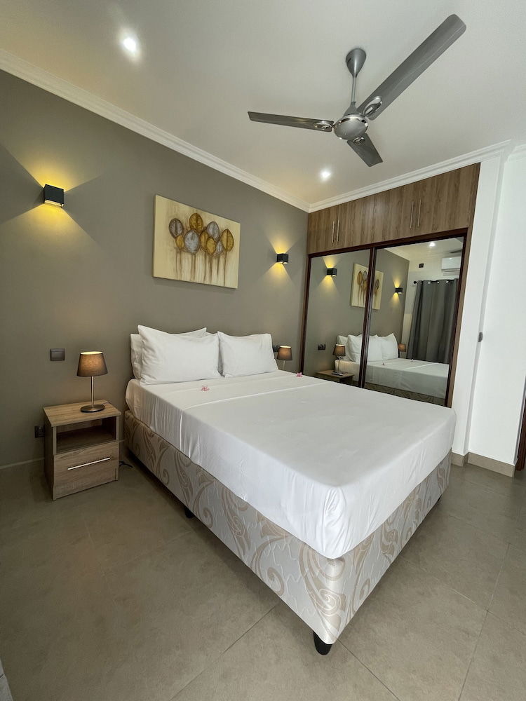 Hotel B Holiday Apartments