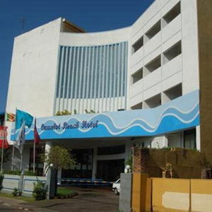 Hotel Camelot Beach cazare Negombo