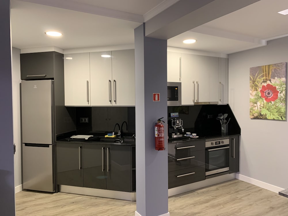 Hotel Beautiful 1-Bed Apartment In Funchal, Madeira