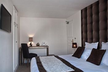 Hotel B Square