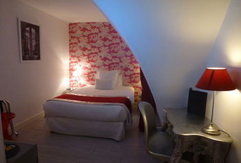 Hotel B Square
