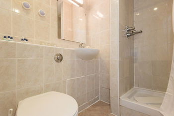 Byron Hotel London