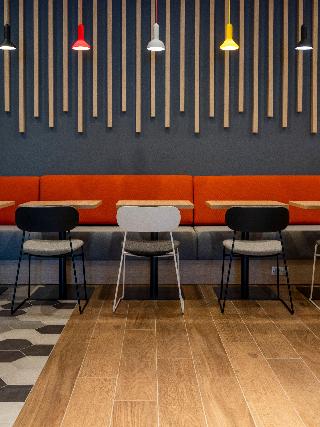3001006-holiday-inn-express-nice-grand-arenas.jpg