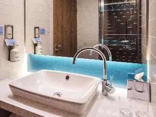 3002073-holiday-inn-express-nice-grand-arenas.jpg
