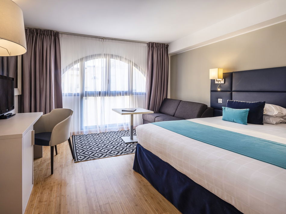 2995596-hotel-nice-riviera.jpg
