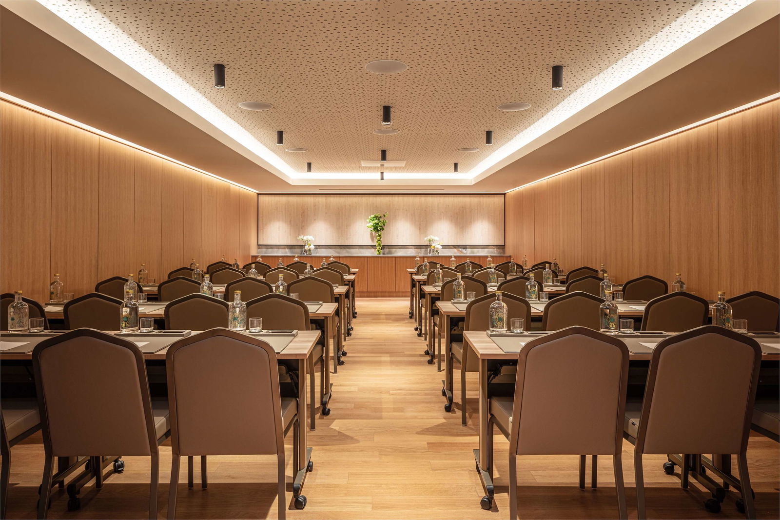 Anantara Plaza Nice Hotel Conference Room